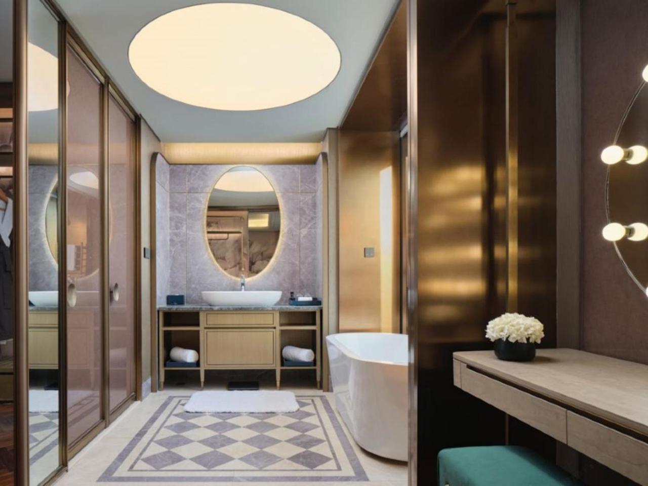 Hotel Blossom House On The Bund 5*
