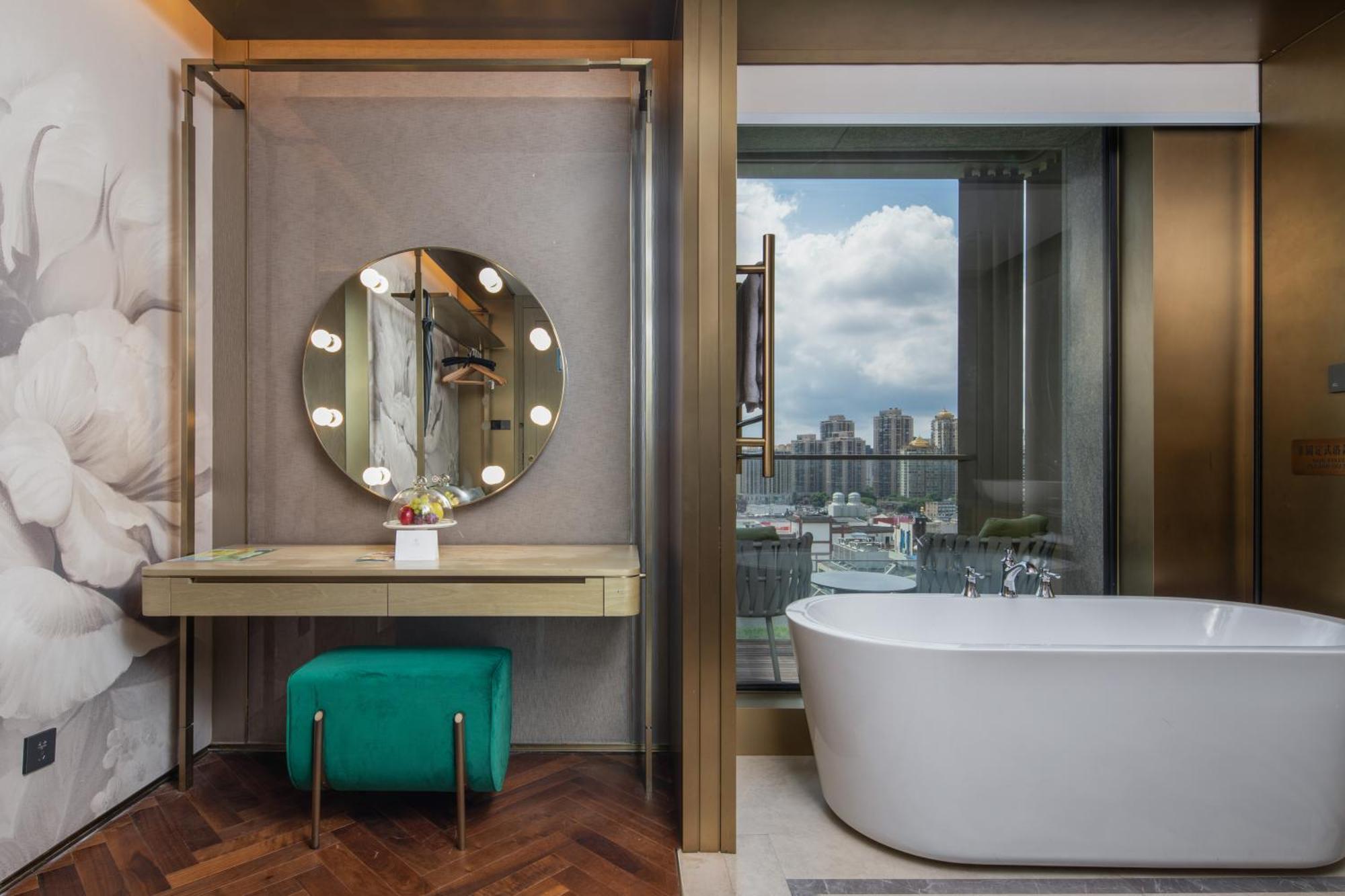 Hotel Blossom House On The Bund 5*
